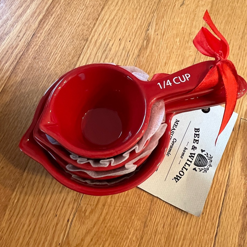 Red Measuring Cup Set - Picture 3 of 4